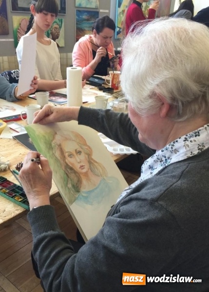 Zdjęcie w galerii na portalu naszwodzislaw.com: Akwarelowe warsztaty portretu z Kariną Jaźwińską w radlińskim MOK-u wiadomości z regionu