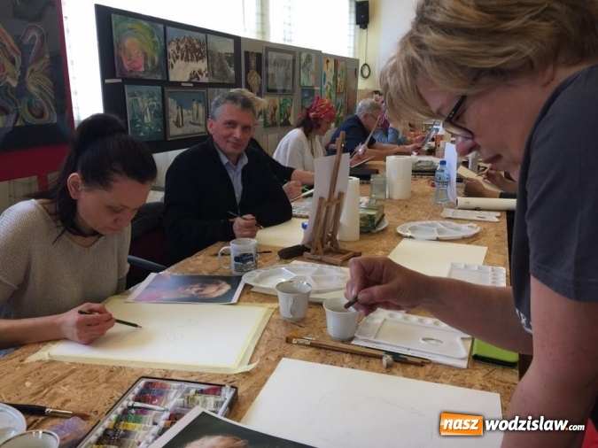 Zdjęcie w galerii na portalu naszwodzislaw.com: Akwarelowe warsztaty portretu z Kariną Jaźwińską w radlińskim MOK-u wiadomości z regionu
