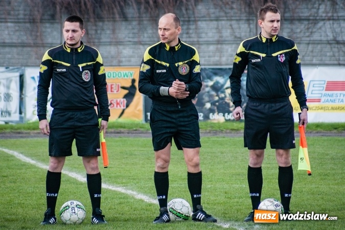 Zdjęcie w galerii na portalu naszwodzislaw.com: Klasa okręgowa: Podwójny pech Naprzodu  wiadomości z regionu