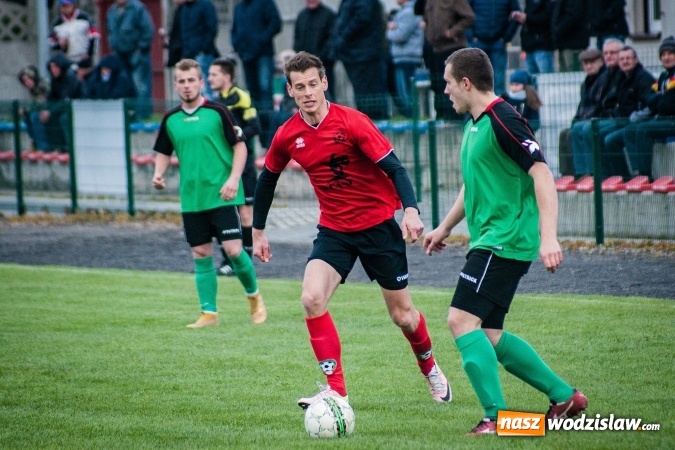 Zdjęcie w galerii na portalu naszwodzislaw.com: Klasa okręgowa: Podwójny pech Naprzodu  wiadomości z regionu