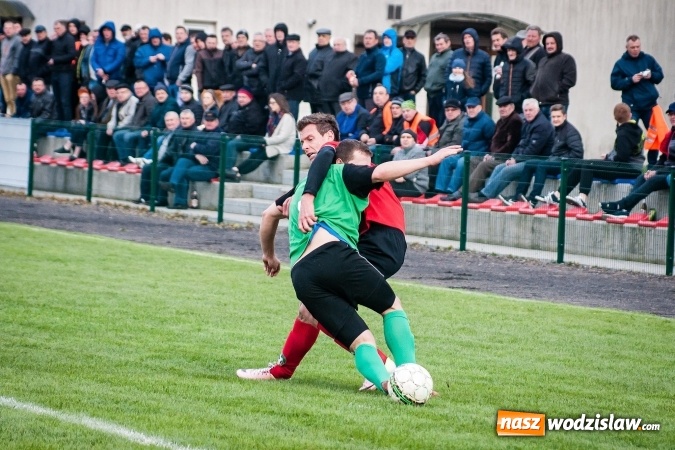 Zdjęcie w galerii na portalu naszwodzislaw.com: Klasa okręgowa: Podwójny pech Naprzodu  wiadomości z regionu