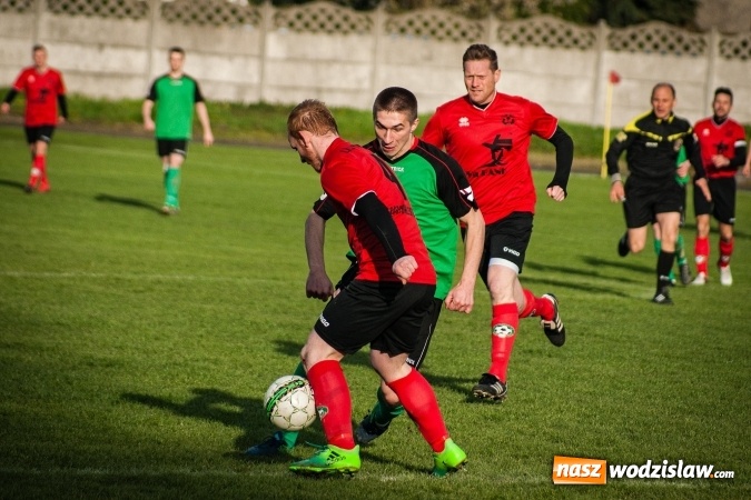 Zdjęcie w galerii na portalu naszwodzislaw.com: Klasa okręgowa: Podwójny pech Naprzodu  wiadomości z regionu