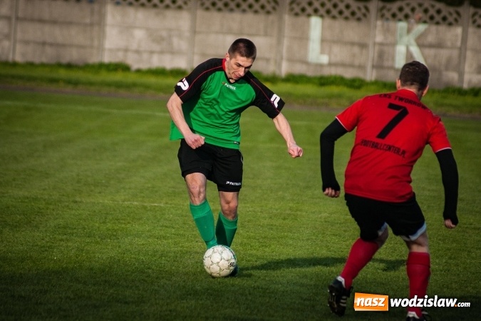 Zdjęcie w galerii na portalu naszwodzislaw.com: Klasa okręgowa: Podwójny pech Naprzodu  wiadomości z regionu