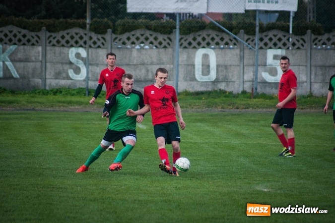 Zdjęcie w galerii na portalu naszwodzislaw.com: Klasa okręgowa: Podwójny pech Naprzodu  wiadomości z regionu