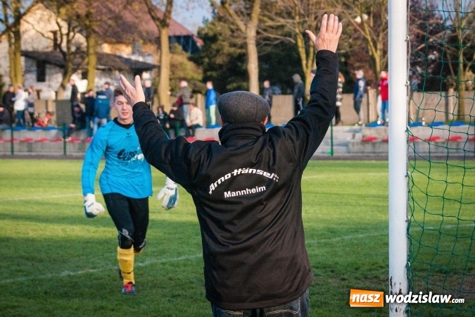 Zdjęcie w galerii na portalu naszwodzislaw.com: Klasa okręgowa: Podwójny pech Naprzodu  wiadomości z regionu