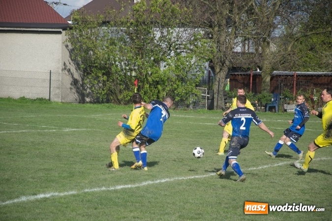 Zdjęcie w galerii na portalu naszwodzislaw.com: KS 25 Kokoszyce zaskoczył Owsiszcze wiadomości z regionu