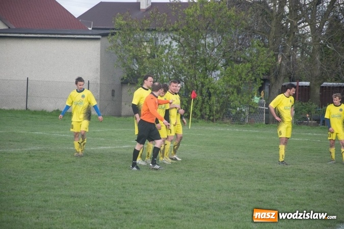 Zdjęcie w galerii na portalu naszwodzislaw.com: KS 25 Kokoszyce zaskoczył Owsiszcze wiadomości z regionu