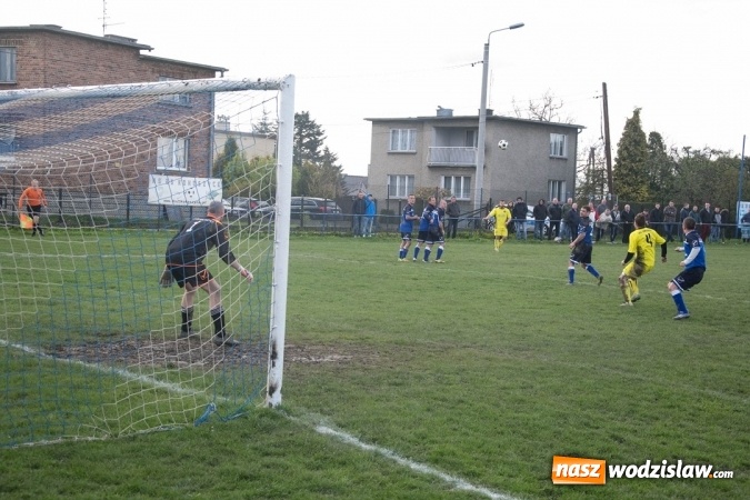 Zdjęcie w galerii na portalu naszwodzislaw.com: KS 25 Kokoszyce zaskoczył Owsiszcze wiadomości z regionu