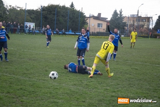 Zdjęcie w galerii na portalu naszwodzislaw.com: KS 25 Kokoszyce zaskoczył Owsiszcze wiadomości z regionu