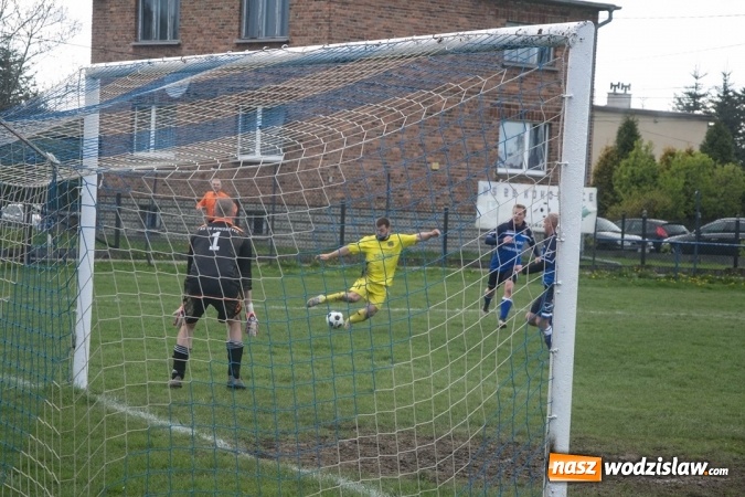 Zdjęcie w galerii na portalu naszwodzislaw.com: KS 25 Kokoszyce zaskoczył Owsiszcze wiadomości z regionu