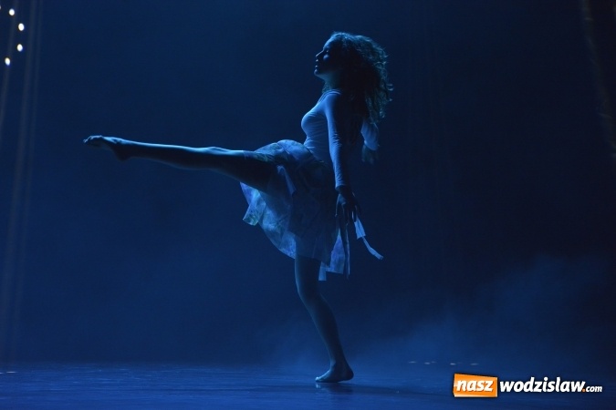 Zdjęcie w galerii na portalu naszwodzislaw.com: Wojownik światła na deskach WCK wiadomości z regionu