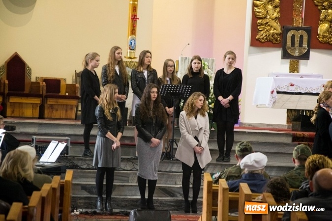 Zdjęcie w galerii na portalu naszwodzislaw.com: Koncert w hołdzie Ojcu Świętemu Janowi Pawłowi Wielkiemu wiadomości z regionu