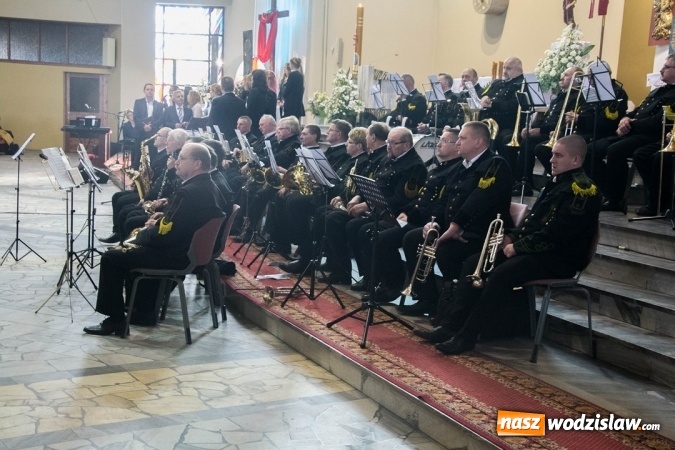 Zdjęcie w galerii na portalu naszwodzislaw.com: Koncert w hołdzie Ojcu Świętemu Janowi Pawłowi Wielkiemu wiadomości z regionu