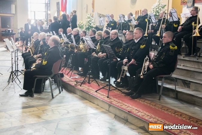 Zdjęcie w galerii na portalu naszwodzislaw.com: Koncert w hołdzie Ojcu Świętemu Janowi Pawłowi Wielkiemu wiadomości z regionu