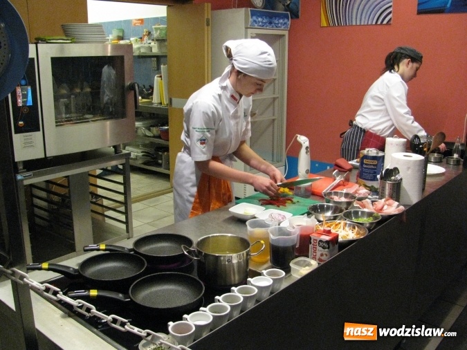 Zdjęcie w galerii na portalu naszwodzislaw.com: 2 x srebro dla reprezentantów Ekonomika na Międzynarodowym Konkursie Gastronomicznym w Czechach wiadomości z regionu