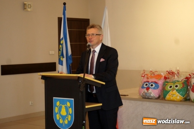 Zdjęcie w galerii na portalu naszwodzislaw.com: S&oacute;wki rozdane! Spotkanie z najmłodszymi mieszkańcami Gminy Mszana za nami wiadomości z regionu