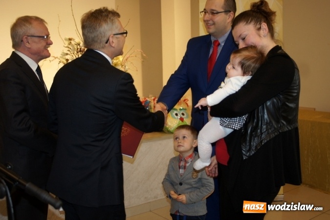 Zdjęcie w galerii na portalu naszwodzislaw.com: S&oacute;wki rozdane! Spotkanie z najmłodszymi mieszkańcami Gminy Mszana za nami wiadomości z regionu