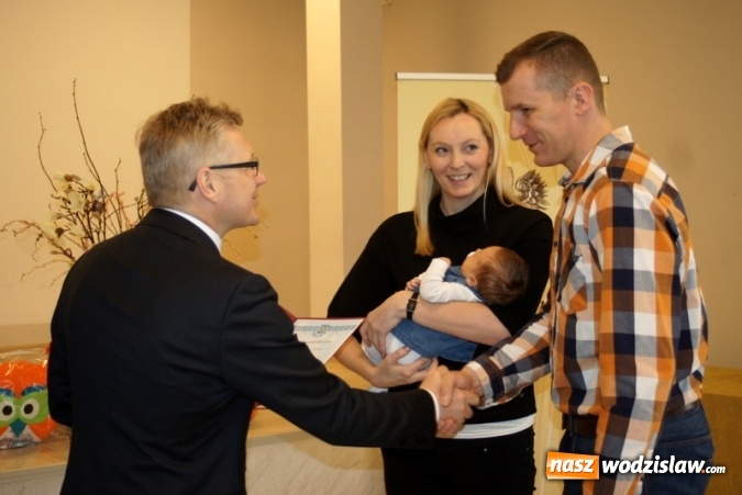 Zdjęcie w galerii na portalu naszwodzislaw.com: S&oacute;wki rozdane! Spotkanie z najmłodszymi mieszkańcami Gminy Mszana za nami wiadomości z regionu