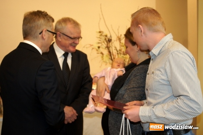 Zdjęcie w galerii na portalu naszwodzislaw.com: S&oacute;wki rozdane! Spotkanie z najmłodszymi mieszkańcami Gminy Mszana za nami wiadomości z regionu
