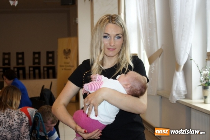 Zdjęcie w galerii na portalu naszwodzislaw.com: S&oacute;wki rozdane! Spotkanie z najmłodszymi mieszkańcami Gminy Mszana za nami wiadomości z regionu