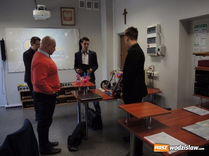 Zdjęcie w galerii na portalu naszwodzislaw.com: Kreatywni mechatronicy z PCKZiU na podium! wiadomości z regionu