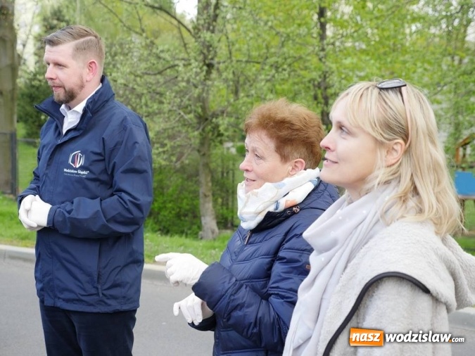 Zdjęcie w galerii na portalu naszwodzislaw.com: 760 drzew na 760-lecie Wodzisławia Śląskiego. Nowe nasadzenia na terenie miasta wiadomości z regionu