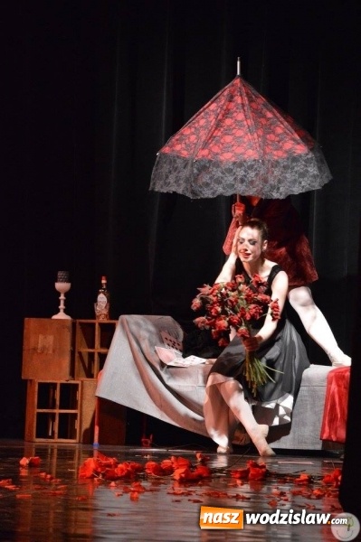 Zdjęcie w galerii na portalu naszwodzislaw.com: Amerykańska grupa baletowa Ballet Magnificat na scenie radlińskiego MOK-u wiadomości z regionu