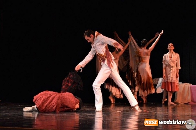 Zdjęcie w galerii na portalu naszwodzislaw.com: Amerykańska grupa baletowa Ballet Magnificat na scenie radlińskiego MOK-u wiadomości z regionu