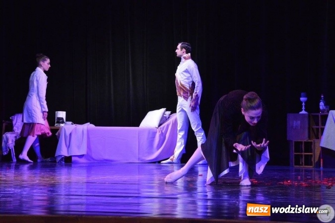 Zdjęcie w galerii na portalu naszwodzislaw.com: Amerykańska grupa baletowa Ballet Magnificat na scenie radlińskiego MOK-u wiadomości z regionu