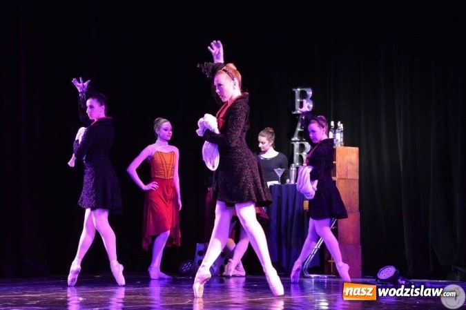 Zdjęcie w galerii na portalu naszwodzislaw.com: Amerykańska grupa baletowa Ballet Magnificat na scenie radlińskiego MOK-u wiadomości z regionu