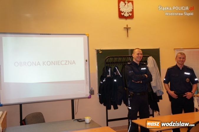 Zdjęcie w galerii na portalu naszwodzislaw.com: Urzędniczki z Godowa uczyły się samoobrony wiadomości z regionu