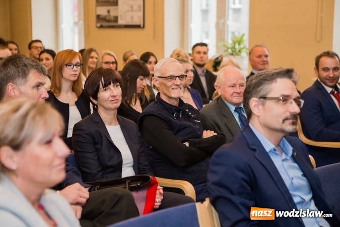 Zdjęcie w galerii na portalu naszwodzislaw.com: Uroczyste wręczenie dyplomów na kierunku architektura PWSZ w Raciborzu wiadomości z regionu