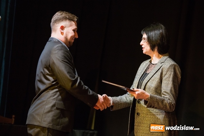 Zdjęcie w galerii na portalu naszwodzislaw.com: Uroczyste wręczenie dyplomów na kierunku architektura PWSZ w Raciborzu wiadomości z regionu