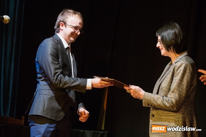 Zdjęcie w galerii na portalu naszwodzislaw.com: Uroczyste wręczenie dyplomów na kierunku architektura PWSZ w Raciborzu wiadomości z regionu