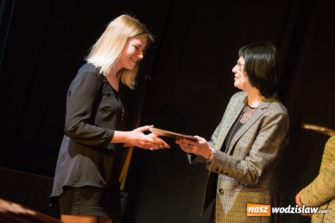 Zdjęcie w galerii na portalu naszwodzislaw.com: Uroczyste wręczenie dyplomów na kierunku architektura PWSZ w Raciborzu wiadomości z regionu