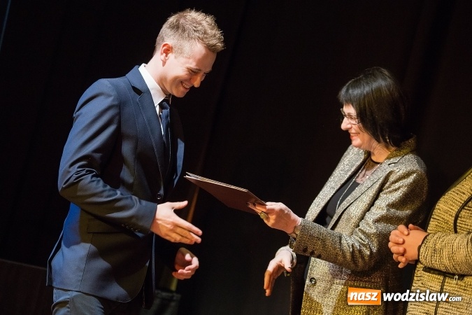 Zdjęcie w galerii na portalu naszwodzislaw.com: Uroczyste wręczenie dyplomów na kierunku architektura PWSZ w Raciborzu wiadomości z regionu