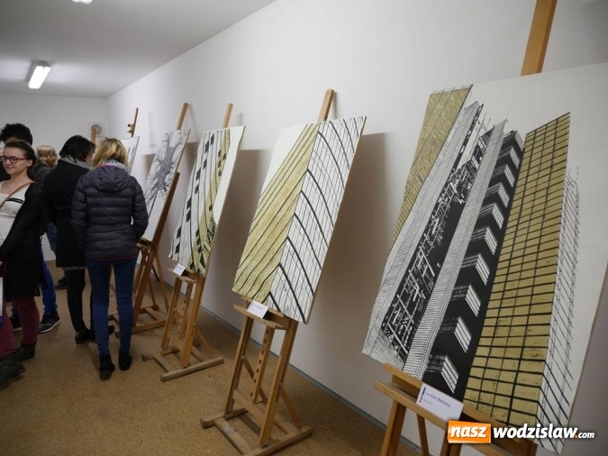 Zdjęcie w galerii na portalu naszwodzislaw.com: Start jubileuszowej wystawy prac uczniów Liceum Plastycznego wiadomości z regionu
