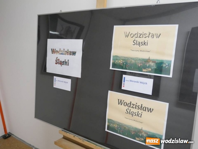 Zdjęcie w galerii na portalu naszwodzislaw.com: Start jubileuszowej wystawy prac uczniów Liceum Plastycznego wiadomości z regionu