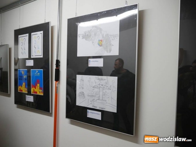 Zdjęcie w galerii na portalu naszwodzislaw.com: Start jubileuszowej wystawy prac uczniów Liceum Plastycznego wiadomości z regionu