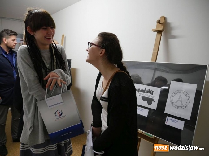 Zdjęcie w galerii na portalu naszwodzislaw.com: Start jubileuszowej wystawy prac uczniów Liceum Plastycznego wiadomości z regionu