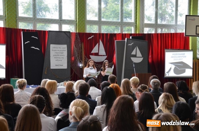 Zdjęcie w galerii na portalu naszwodzislaw.com: Maturzyści pożegnali szkoły wiadomości z regionu