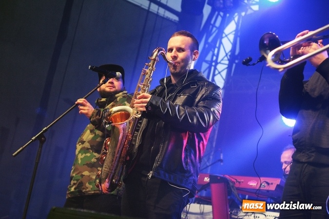 Zdjęcie w galerii na portalu naszwodzislaw.com: Grupa Piersi zagrała dla Oliwii Nalepki wiadomości z regionu