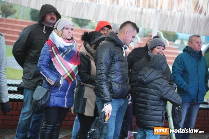 Zdjęcie w galerii na portalu naszwodzislaw.com: Grupa Piersi zagrała dla Oliwii Nalepki wiadomości z regionu