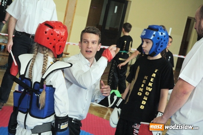 Zdjęcie w galerii na portalu naszwodzislaw.com: Walczą o puchar w&oacute;jta Marklowic wiadomości z regionu