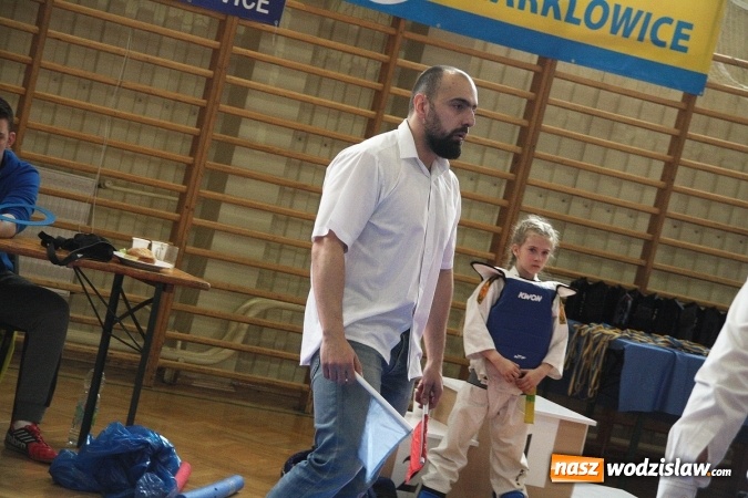 Zdjęcie w galerii na portalu naszwodzislaw.com: Walczą o puchar w&oacute;jta Marklowic wiadomości z regionu