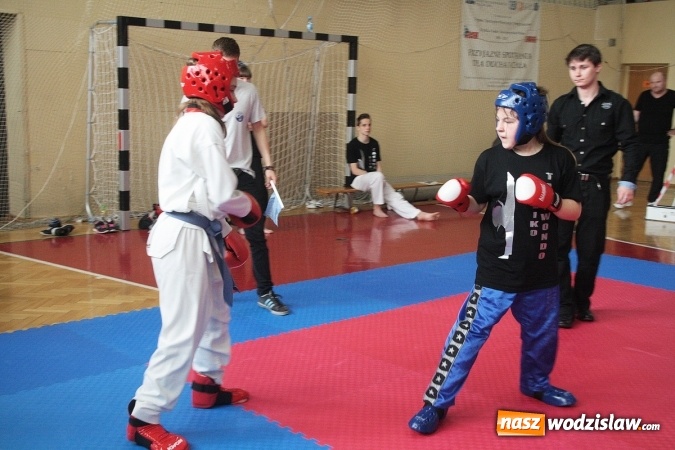 Zdjęcie w galerii na portalu naszwodzislaw.com: Walczą o puchar w&oacute;jta Marklowic wiadomości z regionu