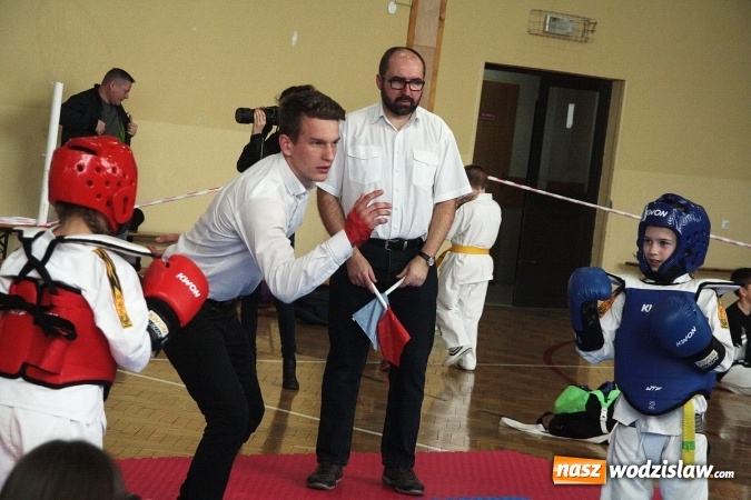 Zdjęcie w galerii na portalu naszwodzislaw.com: Walczą o puchar w&oacute;jta Marklowic wiadomości z regionu