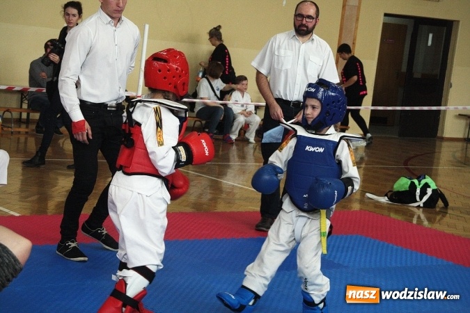 Zdjęcie w galerii na portalu naszwodzislaw.com: Walczą o puchar w&oacute;jta Marklowic wiadomości z regionu