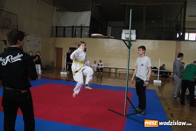 Zdjęcie w galerii na portalu naszwodzislaw.com: Walczą o puchar w&oacute;jta Marklowic wiadomości z regionu