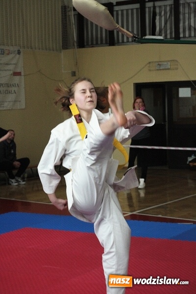 Zdjęcie w galerii na portalu naszwodzislaw.com: Walczą o puchar w&oacute;jta Marklowic wiadomości z regionu